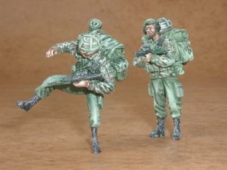 British modern soldiers I.(2fig.)